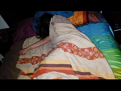 ❤️ El fillastre renya la seva jove madrastra mentre dorm. ️❌ Vídeo anal a nosaltres ca.purchasexz.top ❤